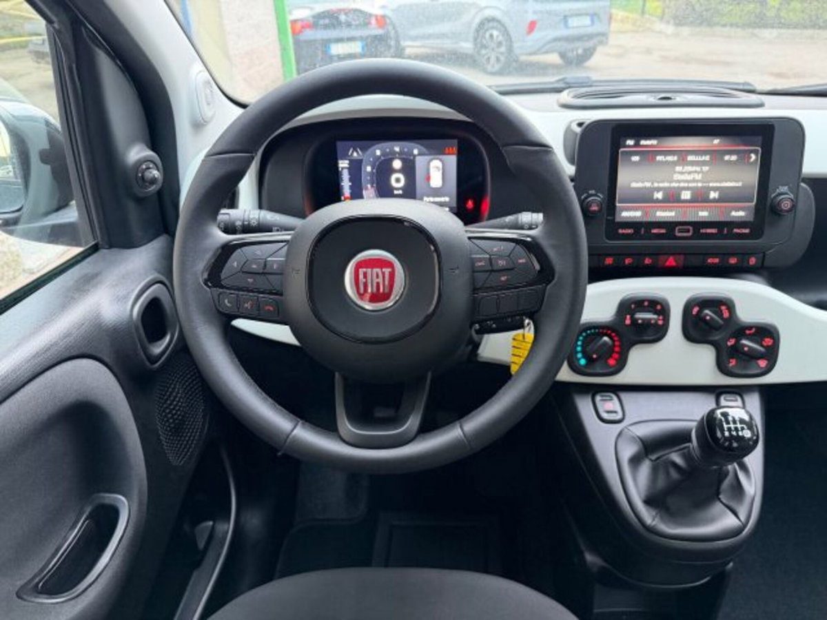 Fiat Pandina 1.0 firefly hybrid s&s 70cv (11)