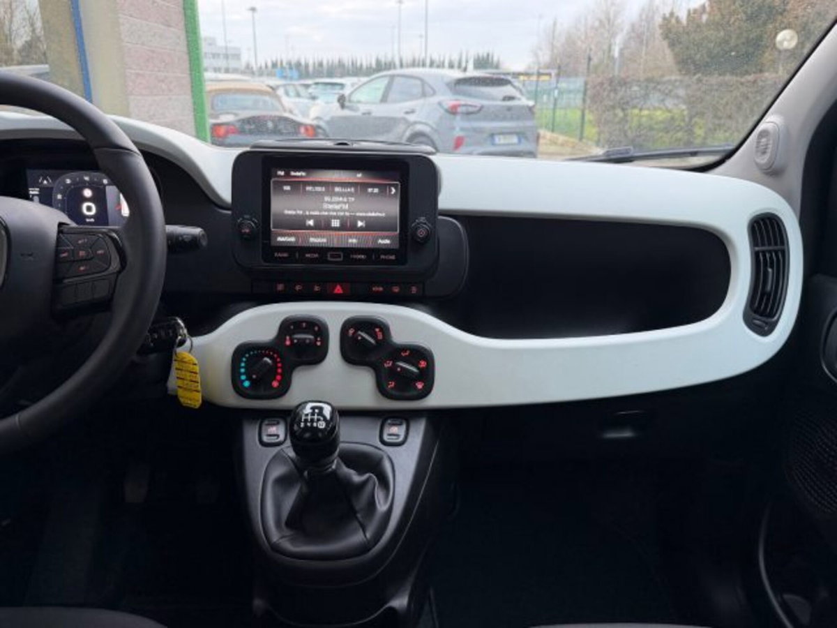 Fiat Pandina 1.0 firefly hybrid s&s 70cv (12)