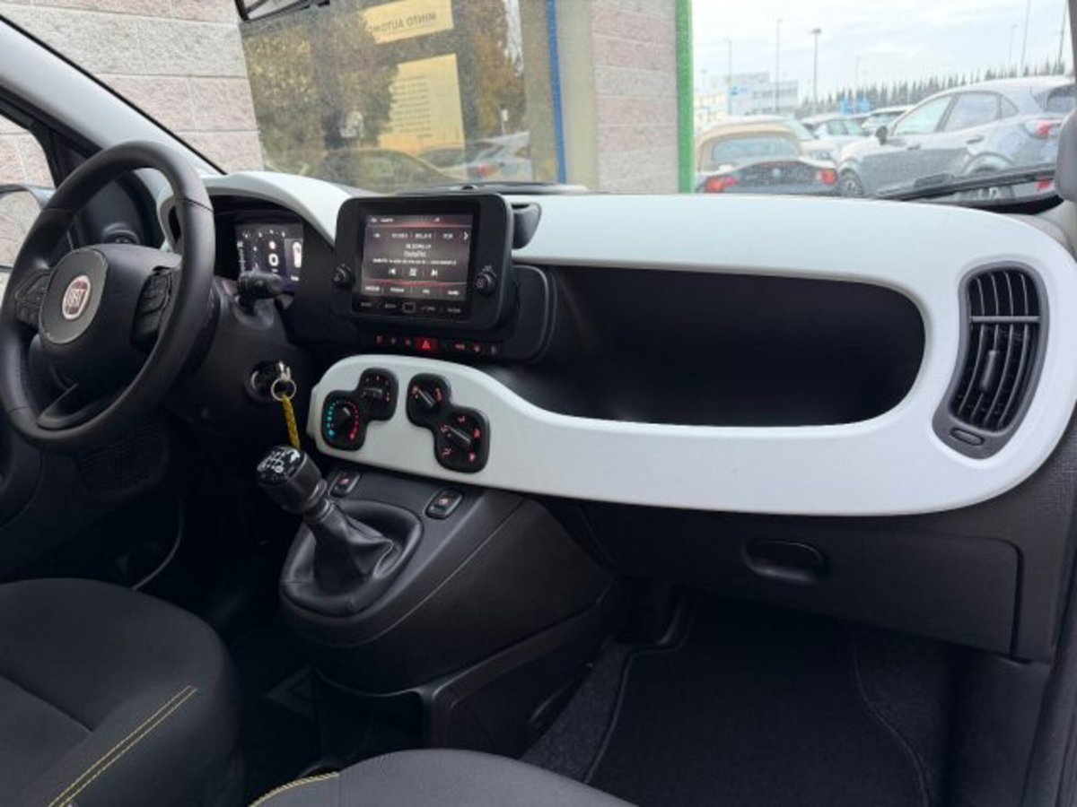 Fiat Pandina 1.0 firefly hybrid s&s 70cv (14)