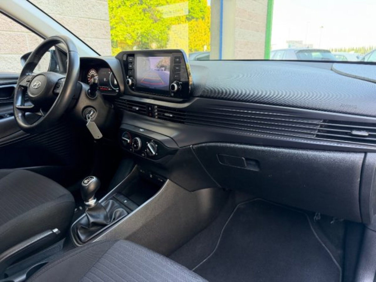 Hyundai i20 1.2 MPI MT TechLine (12)
