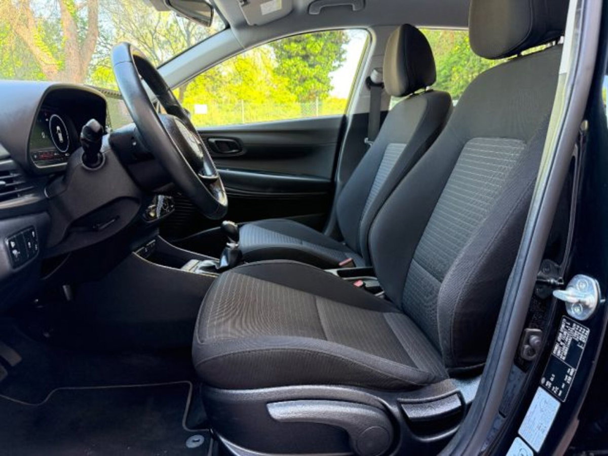 Hyundai i20 1.2 MPI MT TechLine (16)