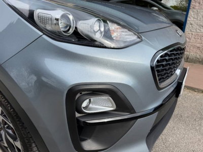 Kia Sportage 1.6 CRDI 136 CV 2WD Mild Hybrid Black Edition (6)