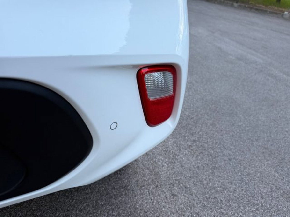 Kia Picanto 1.0 12V 5 porte AMT Style (6)