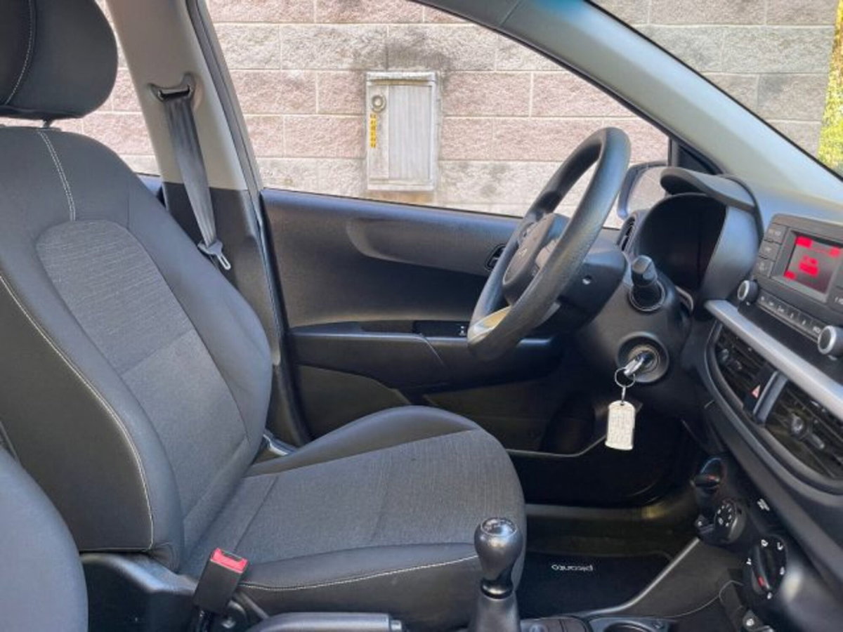 Kia Picanto 1.0 12V 5 porte AMT Style (8)