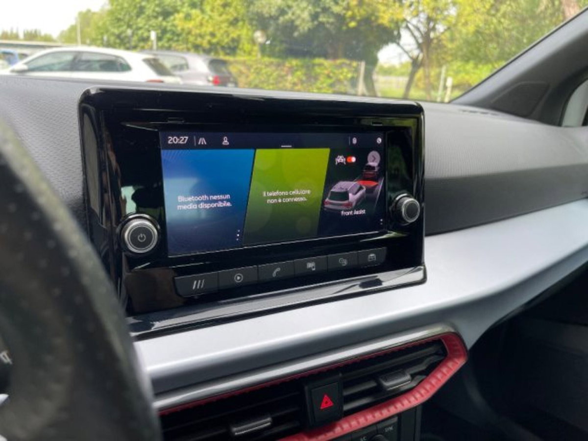 SEAT Arona 1.0 ecotsi FR 95cv (12)