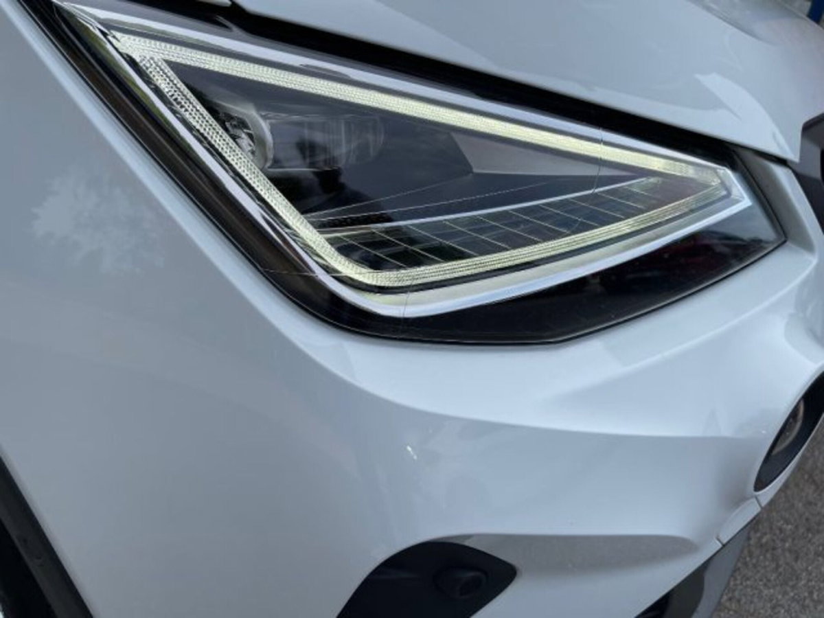 SEAT Arona 1.0 ecotsi FR 95cv (16)