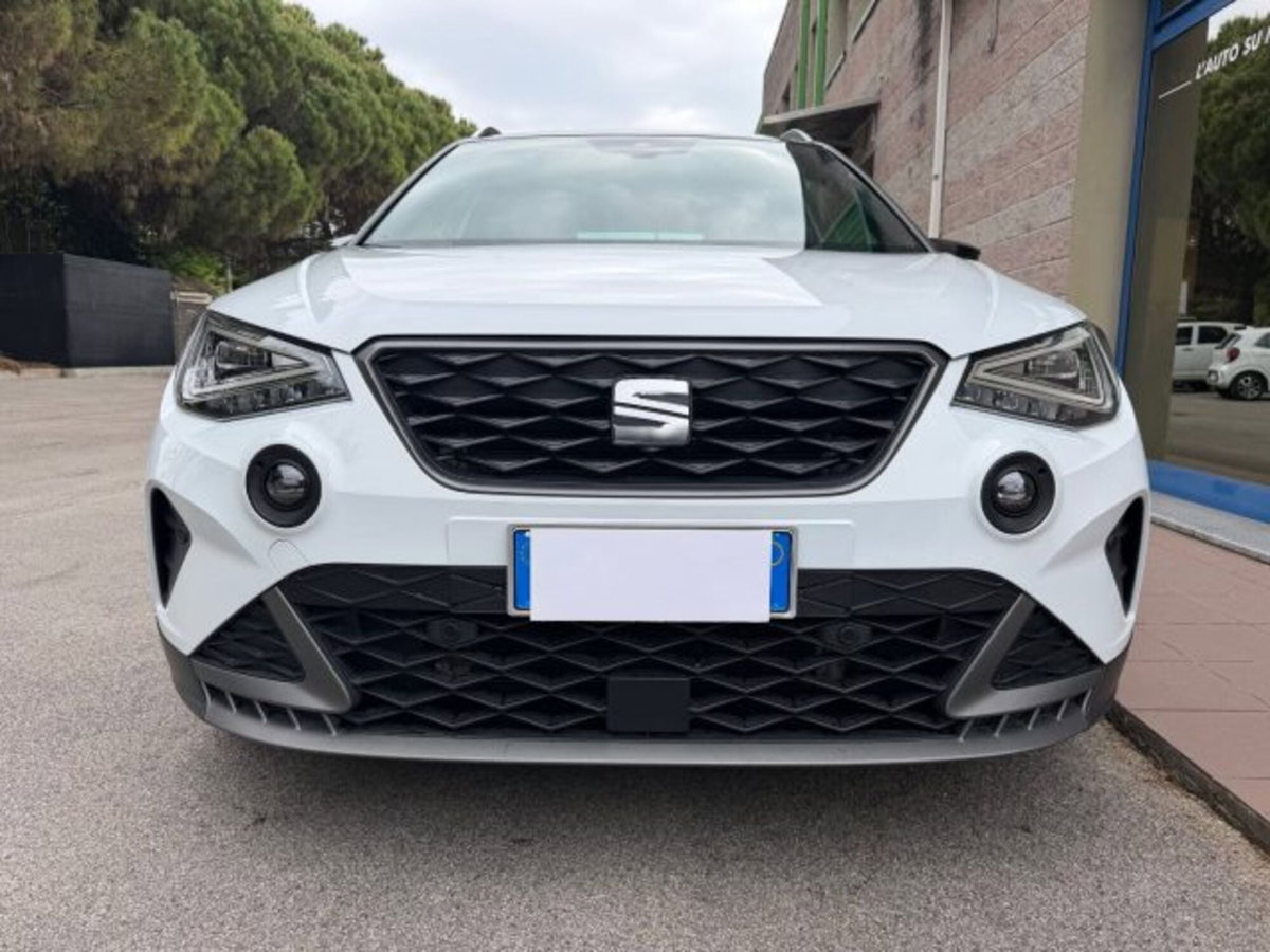 SEAT Arona 1.0 ecotsi FR 95cv (4)