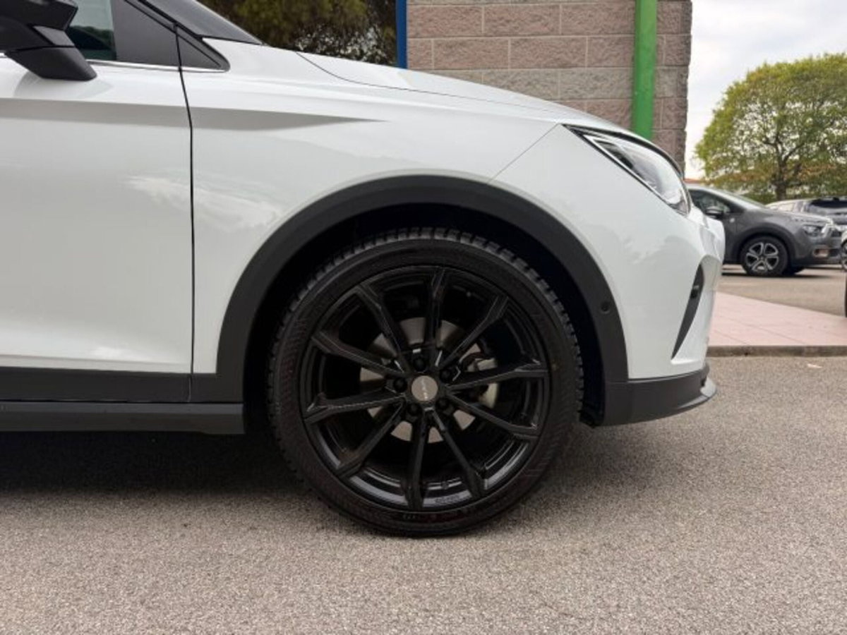 SEAT Arona 1.0 ecotsi FR 95cv (5)