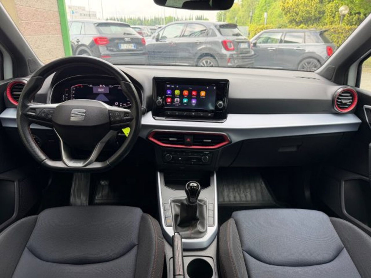 SEAT Arona 1.0 ecotsi FR 95cv (8)