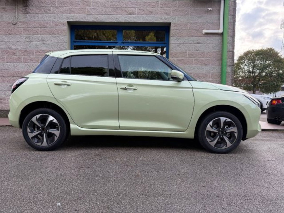 Suzuki Swift 1.2h Top 4wd allgrip (2)