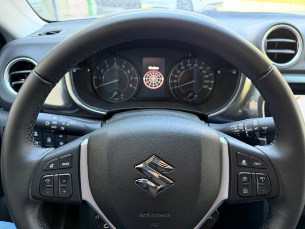 Suzuki Vitara 1.4h Top 2wd 110cv (10)