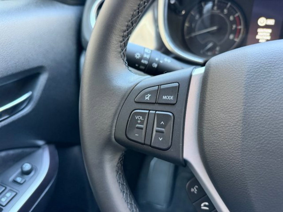 Suzuki Vitara 1.4h Top 2wd 110cv (12)