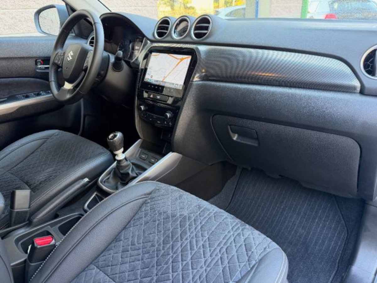 Suzuki Vitara 1.4h Top 2wd 110cv (19)