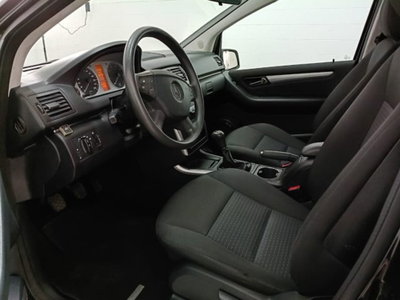 Mercedes-Benz Classe B 180 Executive (7)