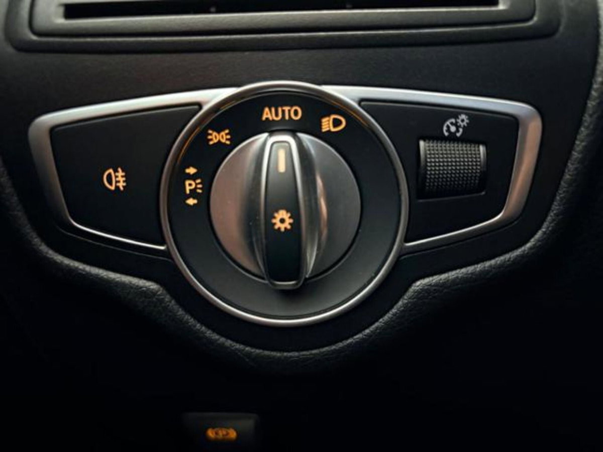 Mercedes-Benz GLC SUV 300 d 4Matic Executive (20)