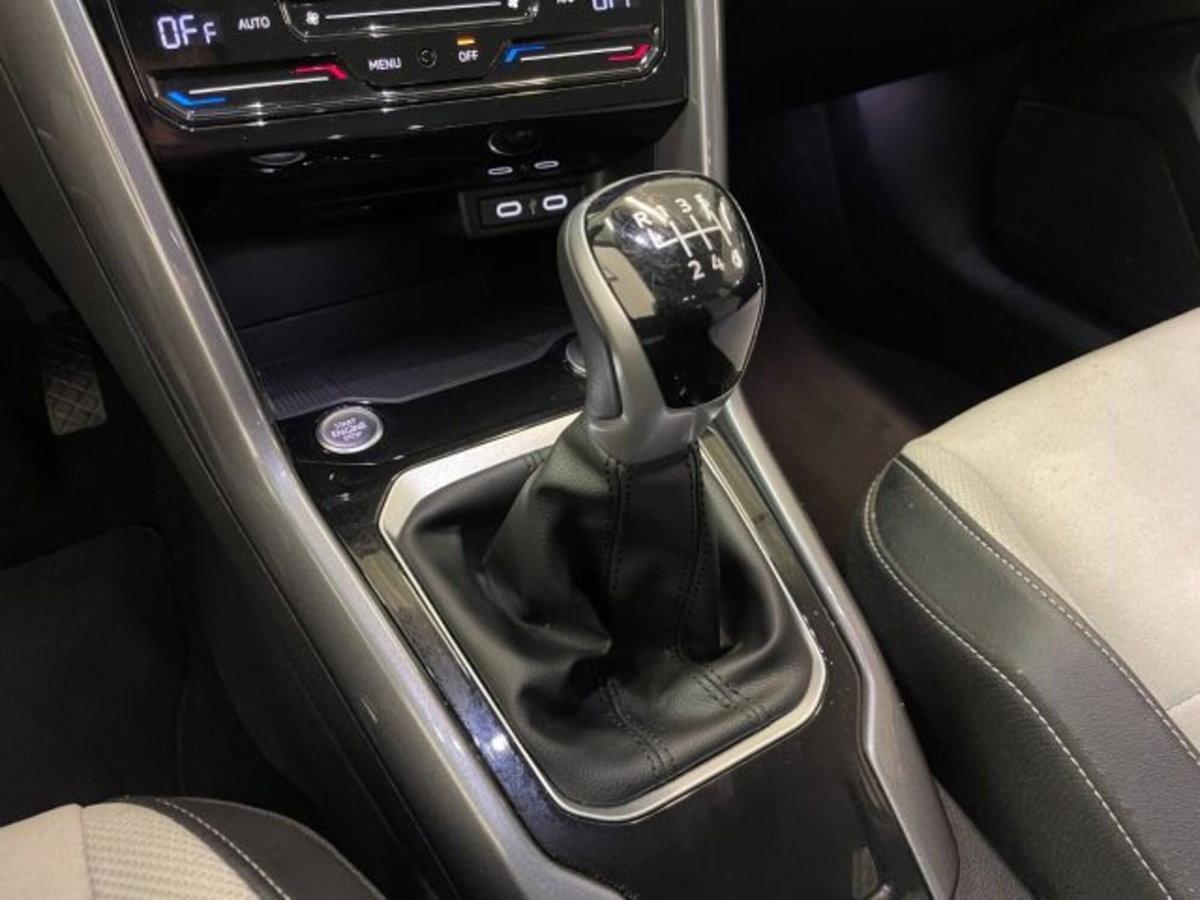 Volkswagen T-Roc 1.0 TSI Style (9)