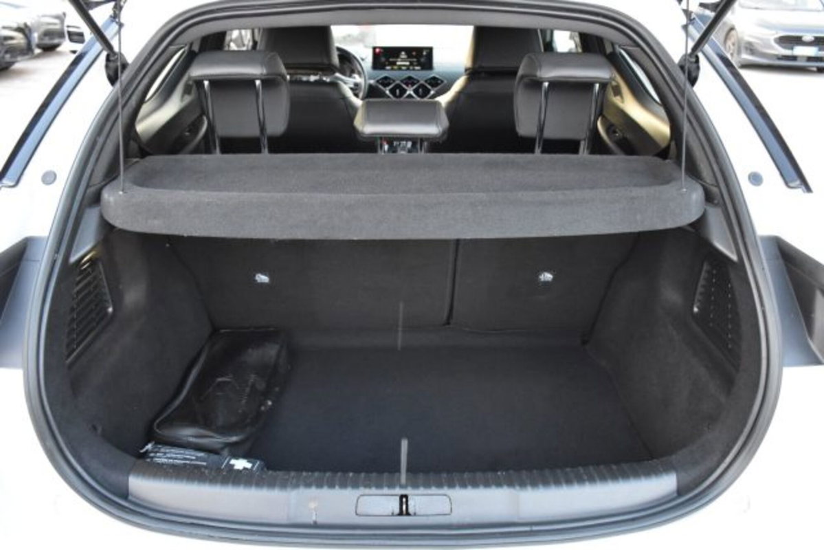 Ds DS 3 DS 3 Crossback PureTech 130 aut. Grand Chic (17)