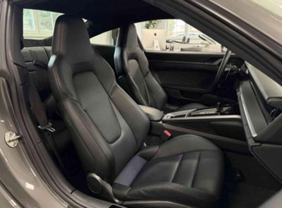 Porsche 911 Coupé Coupe 3.0 Carrera 4 auto (6)