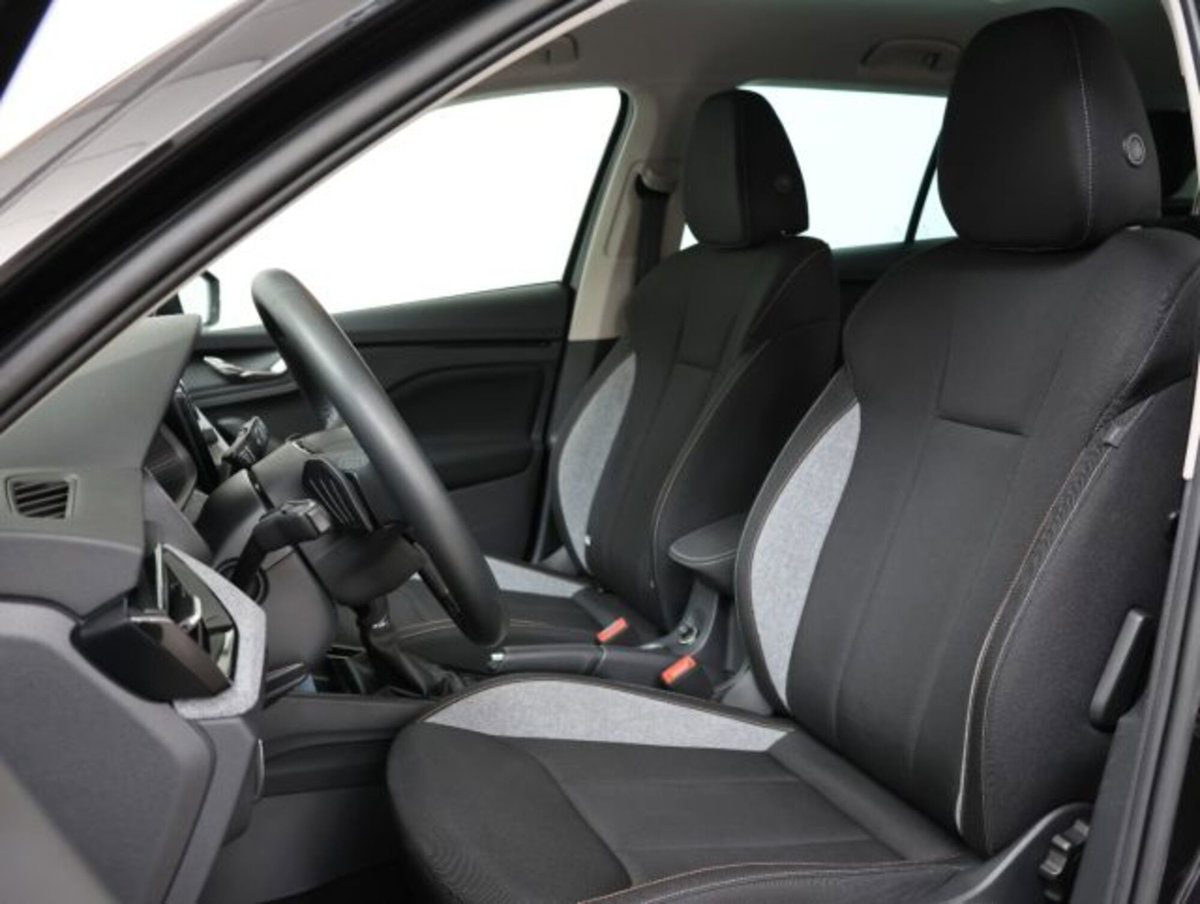 Skoda Kamiq 1.0 tsi Selection 115cv dsg (8)
