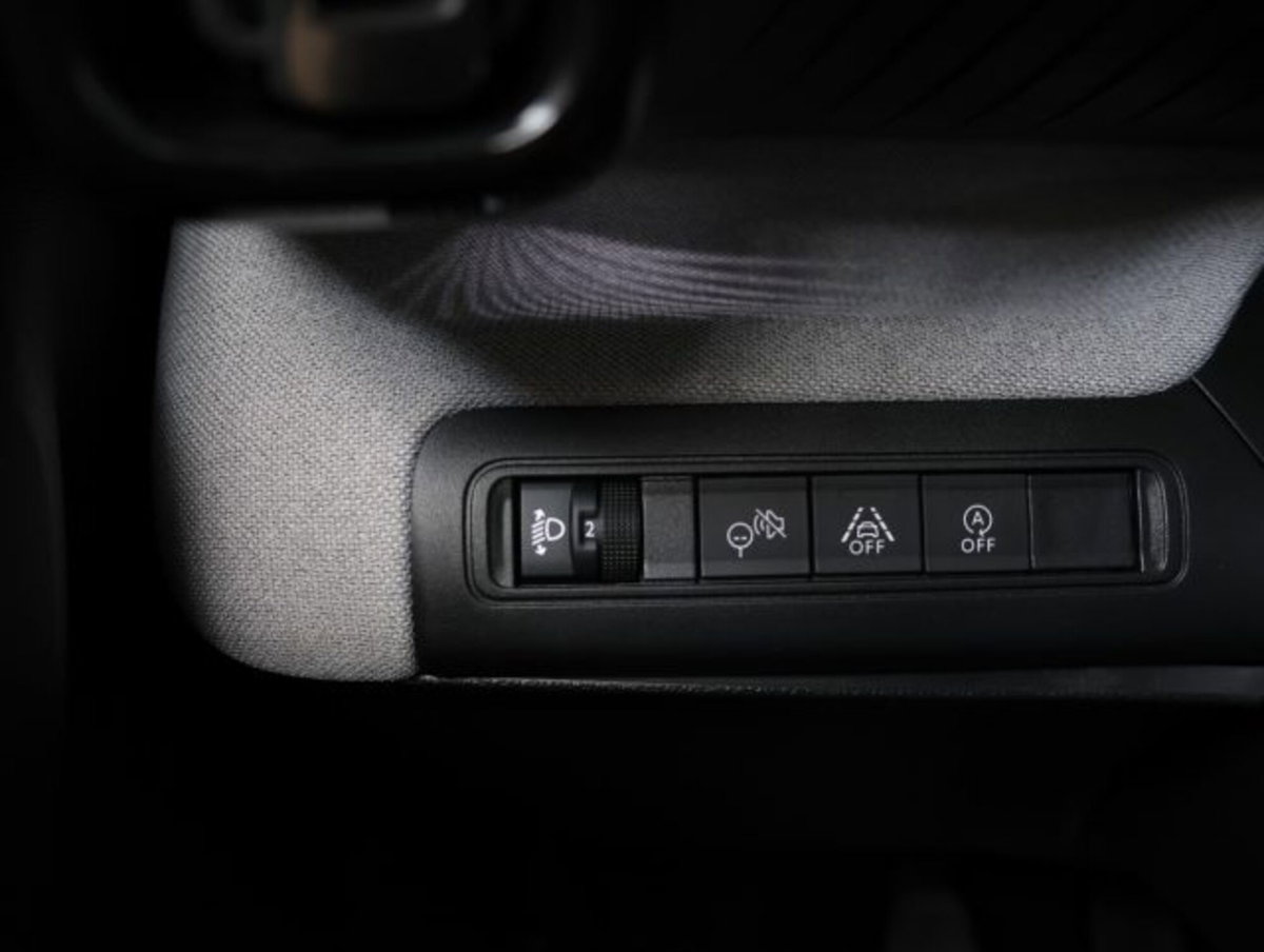 Citroen C3 Aircross 1.2 puretech turbo Plus 100cv (19)