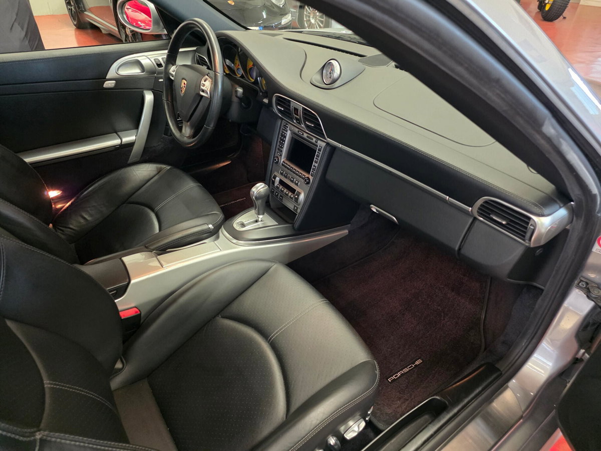 Porsche 911 Coupé Turbo (13)