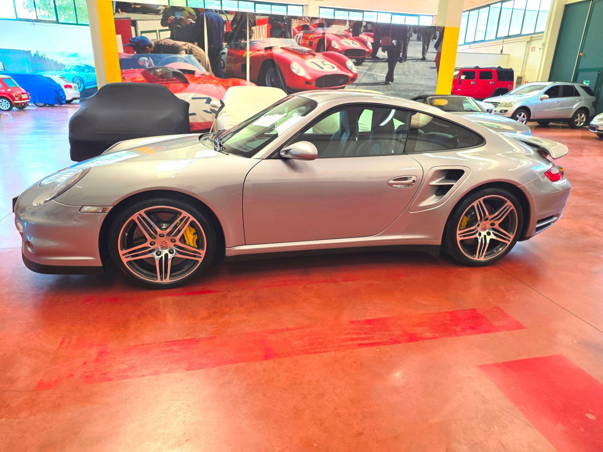 Porsche 911 Coupé Turbo (5)