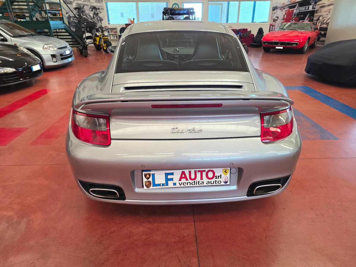 Porsche 911 Coupé Turbo (7)