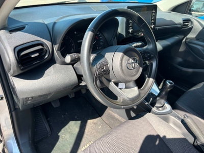 Toyota Yaris 1.0 5 porte Trend (10)