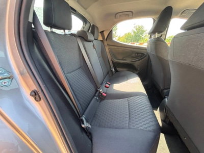 Toyota Yaris 1.0 5 porte Trend (13)
