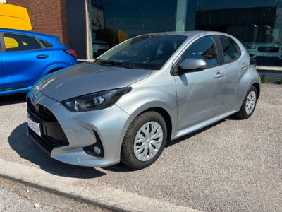 Toyota Yaris 1.0 5 porte Trend (2)