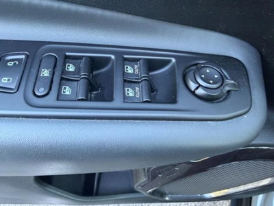 Jeep Renegade 1.3 T4 190CV PHEV 4xe AT6 Upland (20)