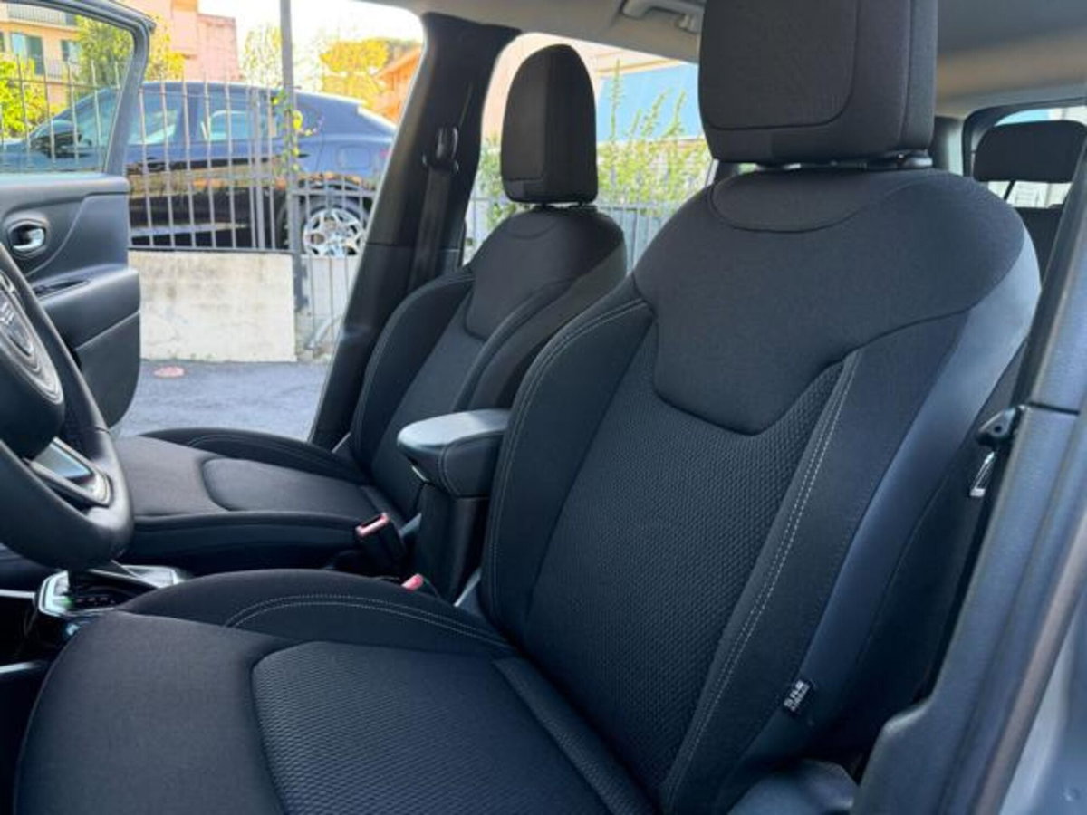Jeep Renegade 1.3 T4 190CV PHEV 4xe AT6 Upland (8)