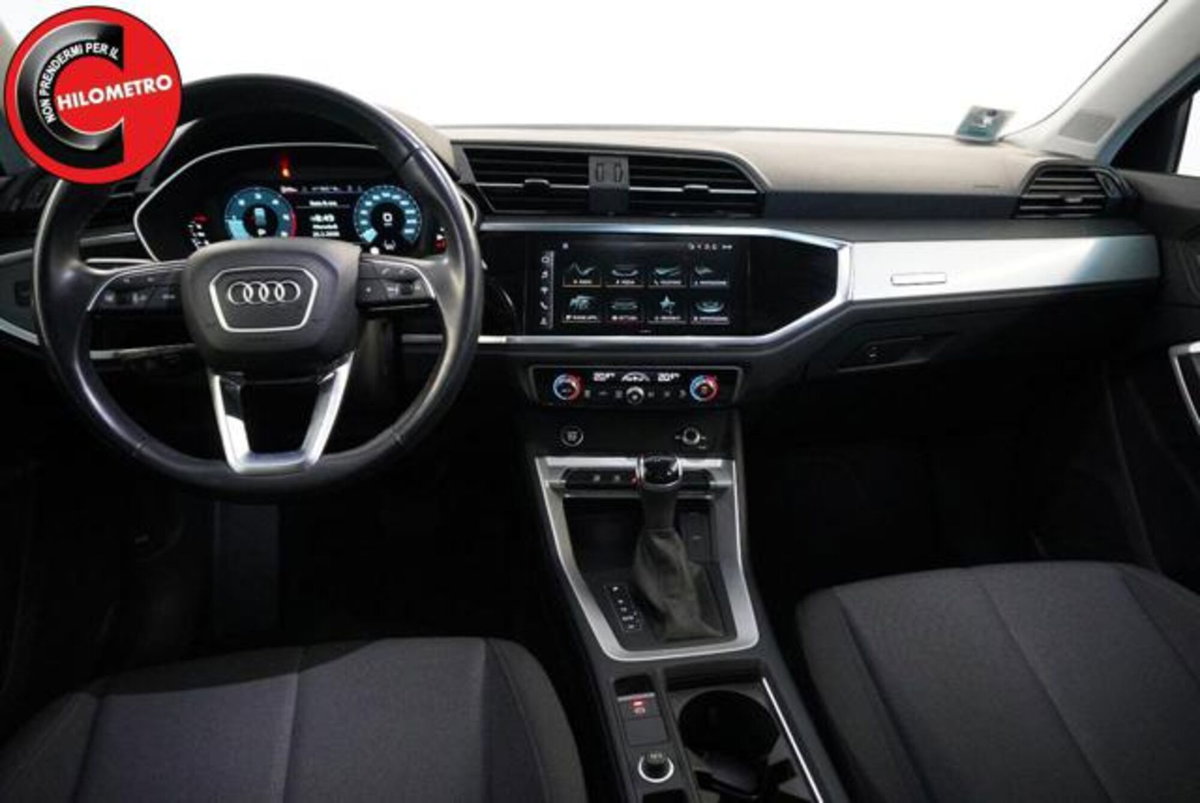 Audi Q3 35 TDI quattro S tronic Business (11)