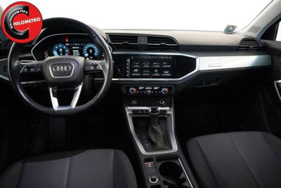Audi Q3 35 TDI quattro S tronic Business (11)