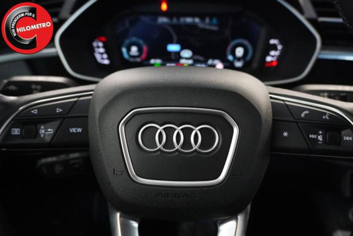 Audi Q3 35 TDI quattro S tronic Business (15)