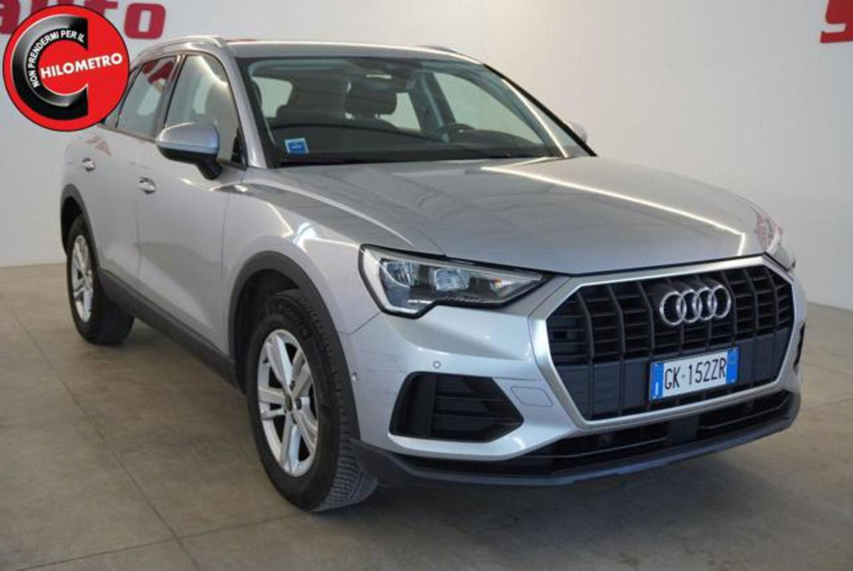 Audi Q3 35 TDI quattro S tronic Business (2)