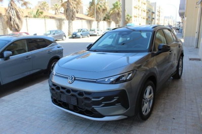 Volkswagen T-Roc 1.5 etsi Style 115cv dsg (2)