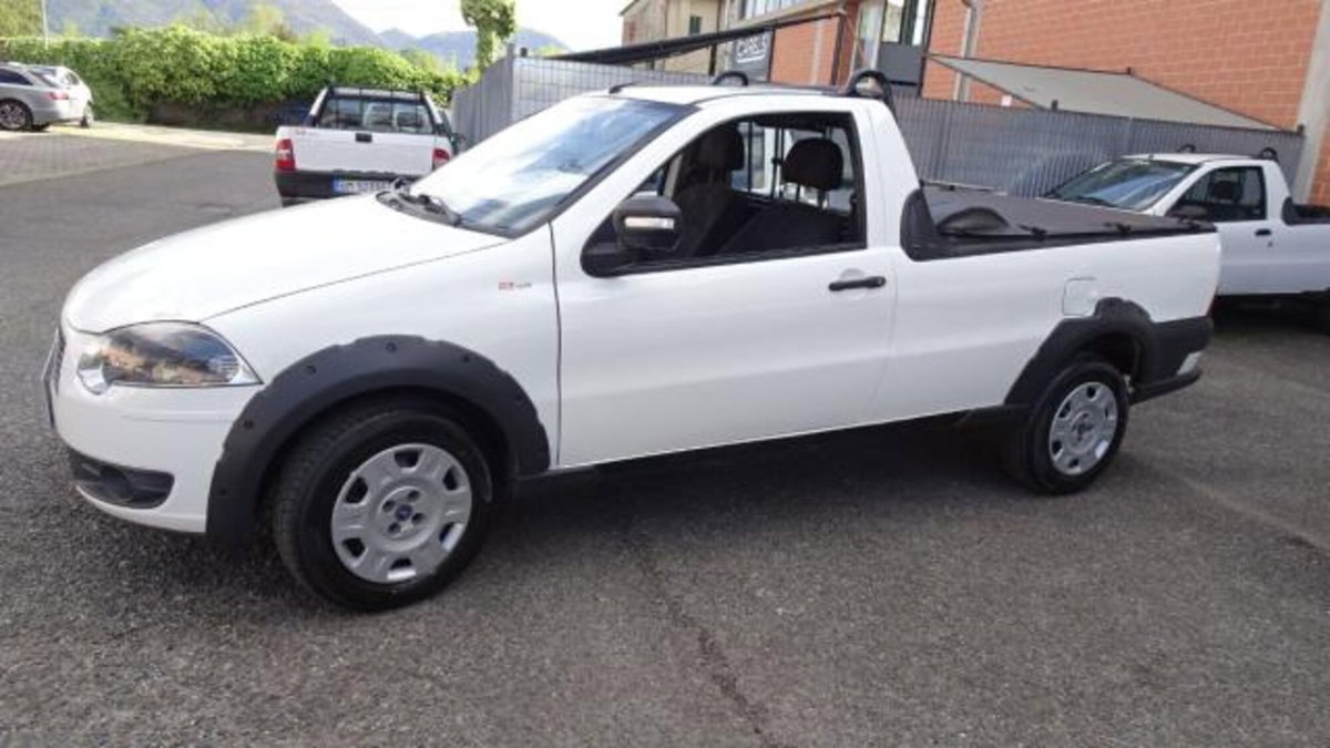 Fiat Strada 1.3 MJT 95CV Pick-up Trekking (2)