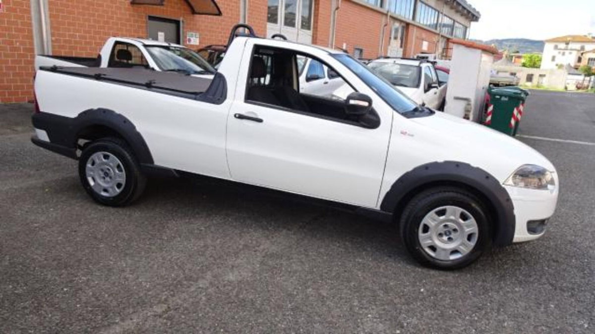 Fiat Strada 1.3 MJT 95CV Pick-up Trekking (8)