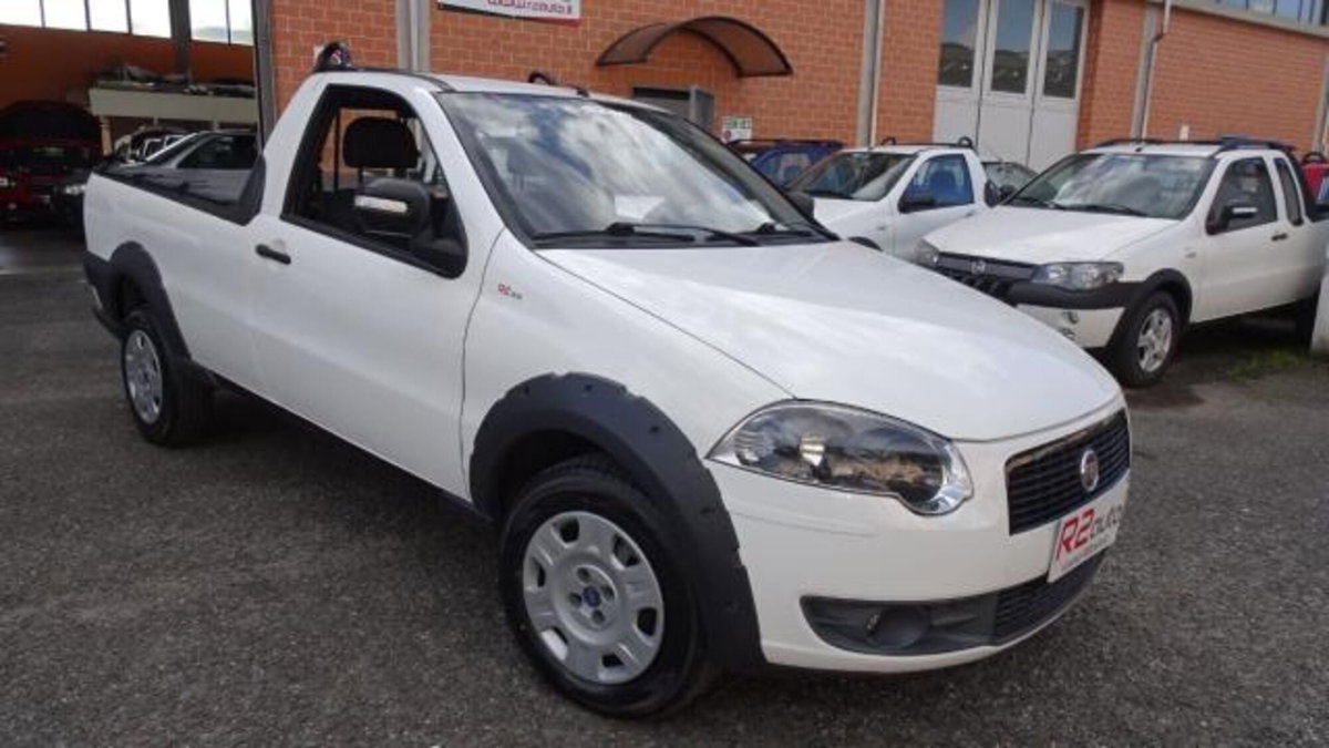 Fiat Strada 1.3 MJT 95CV Pick-up Trekking (9)