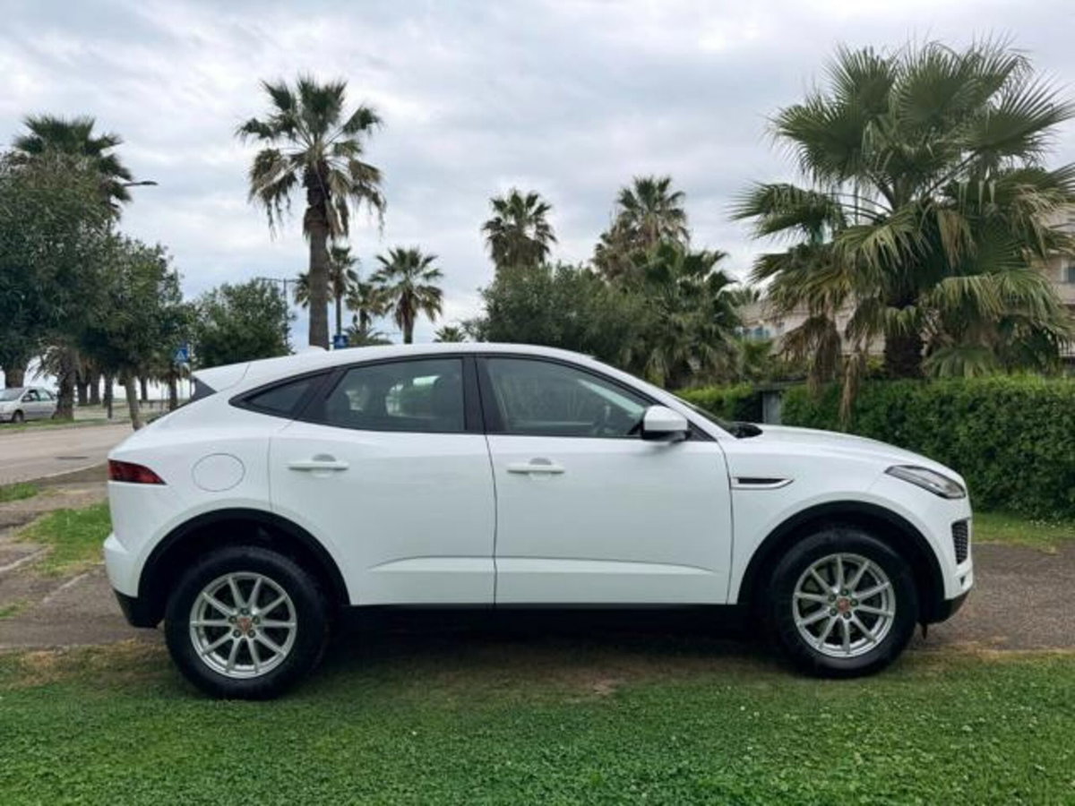 Jaguar E-Pace 2.0D 150 CV AWD aut. (7)