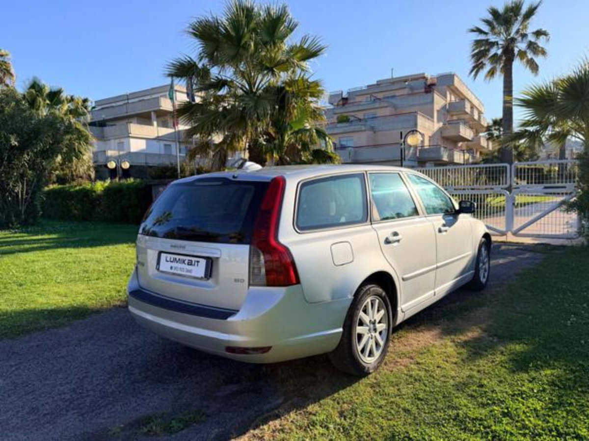 Volvo V50 1.6 D cat Momentum (4)