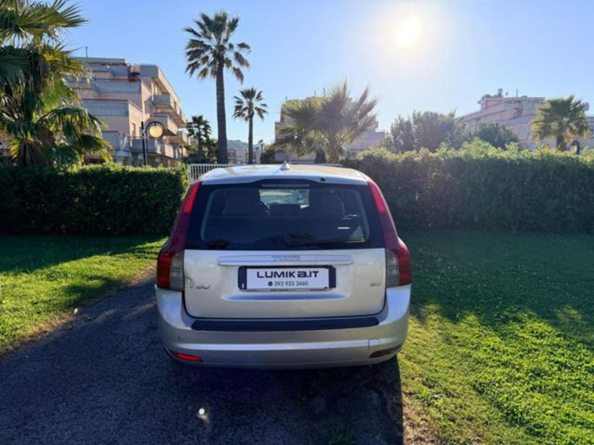 Volvo V50 1.6 D cat Momentum (6)