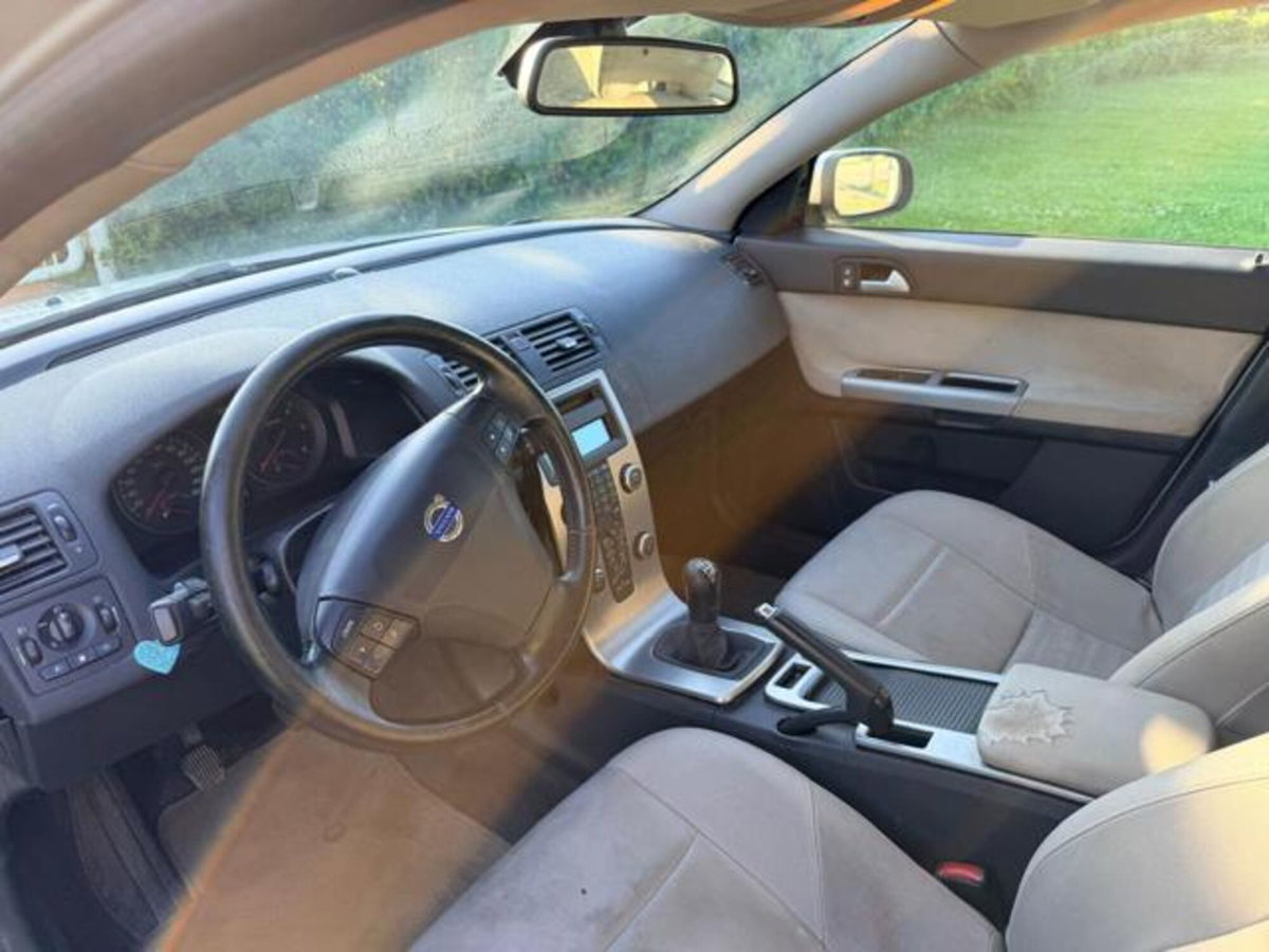 Volvo V50 1.6 D cat Momentum (9)