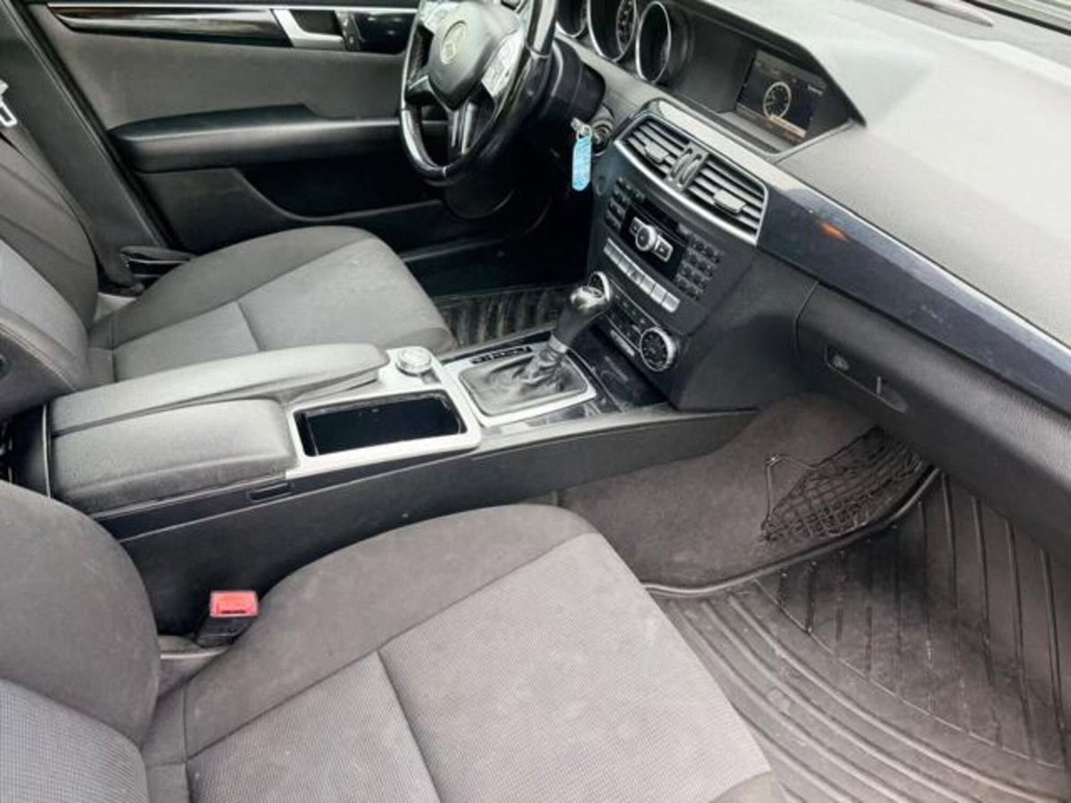 Mercedes-Benz Classe C Station Wagon 220 CDI 4Matic Elegance (7)