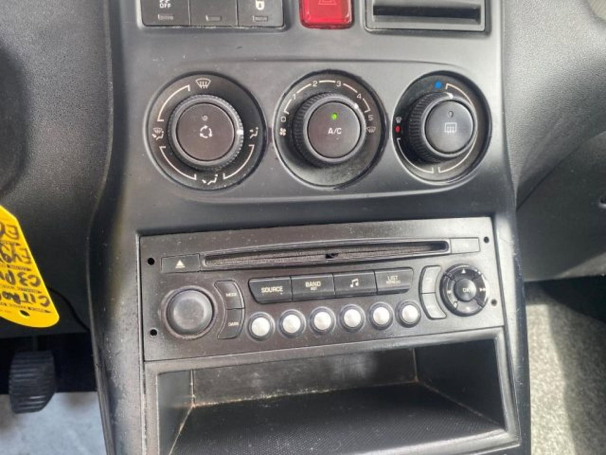 Citroen C3 Picasso 1.6 HDi 90 Exclusive Theatre (9)