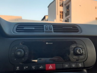 Fiat Panda 1.0 firefly hybrid s&s 70cv 5p.ti (8)
