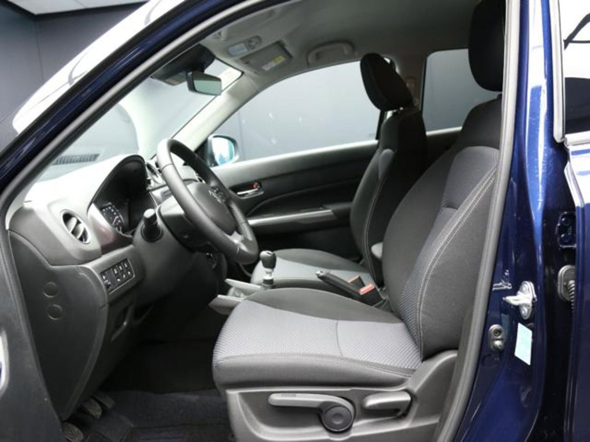 Suzuki Vitara 1.4 Hybrid 4WD AllGrip Easy Cool (9)