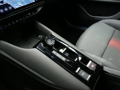Alfa Romeo Junior 1.2 ibrida Speciale 145cv edct6 (13)
