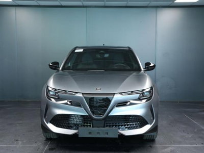 Alfa Romeo Junior 1.2 ibrida Speciale 145cv edct6 (2)